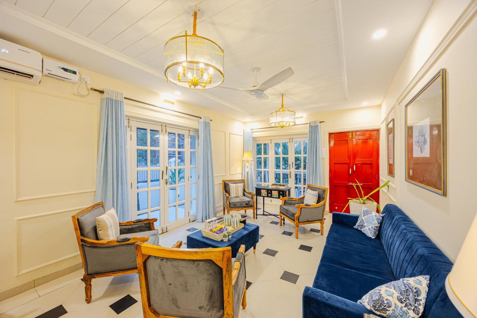 Elivaas 4 Bhk Near With Private Pool & Bar - Casa Boa Vida Villa *